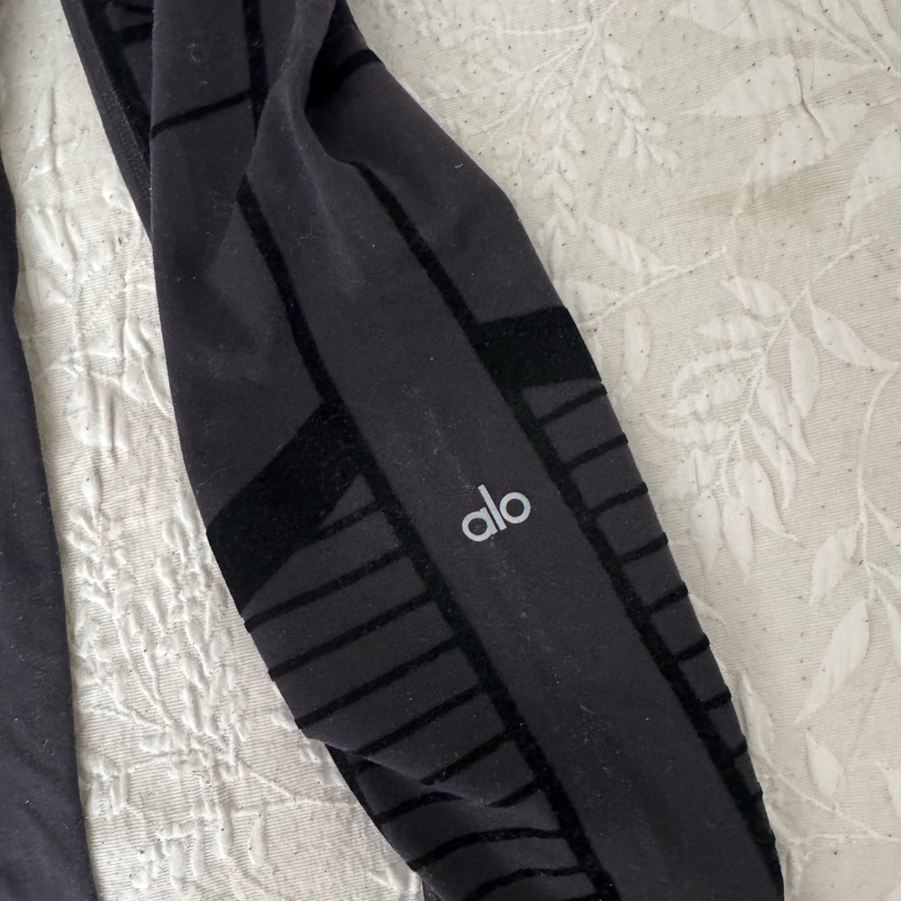ALO Leggings